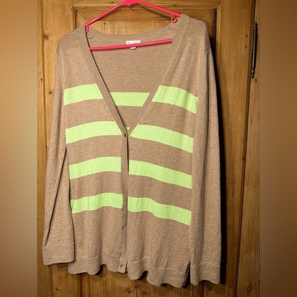 Gap Vintage Cardigan Tan and Green Striped Size Medium - Picture 1 of 8